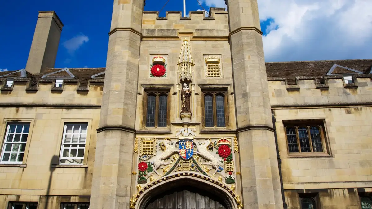 Top 10 Private Sixth Form Colleges for Oxbridge Preparation